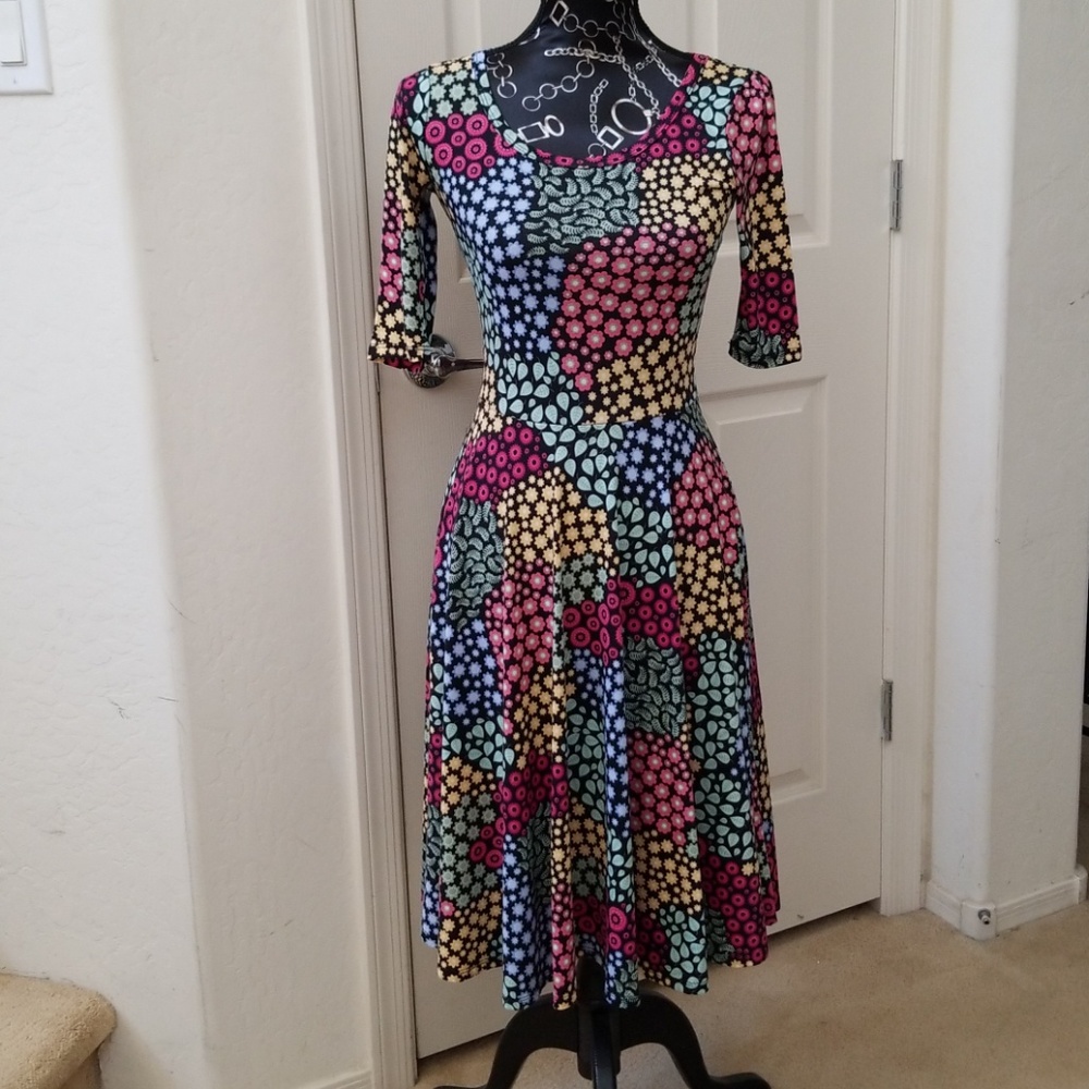 Lularoe Nicole Swing Skirt Floral Print Dress XS